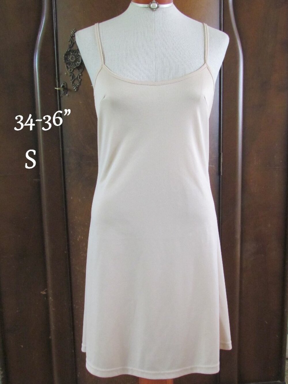 NUDE SLIP, STRETCHY, S, Bust 34-36" By "À Rêve" or A REVE, VINTAGE BODYCON, EUC